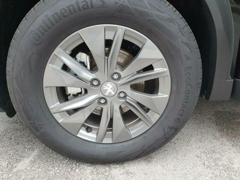 Gebraucht Peugeot 2008 Active 110 PS (80 kW) 2021 Blau SUV