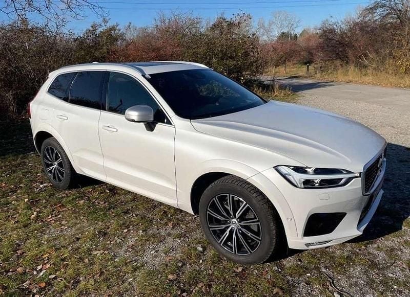 Weiß Gebraucht 2019 Volvo XC60 R-Design SUV | € 36.990 (Teuer) - Bild 1/4