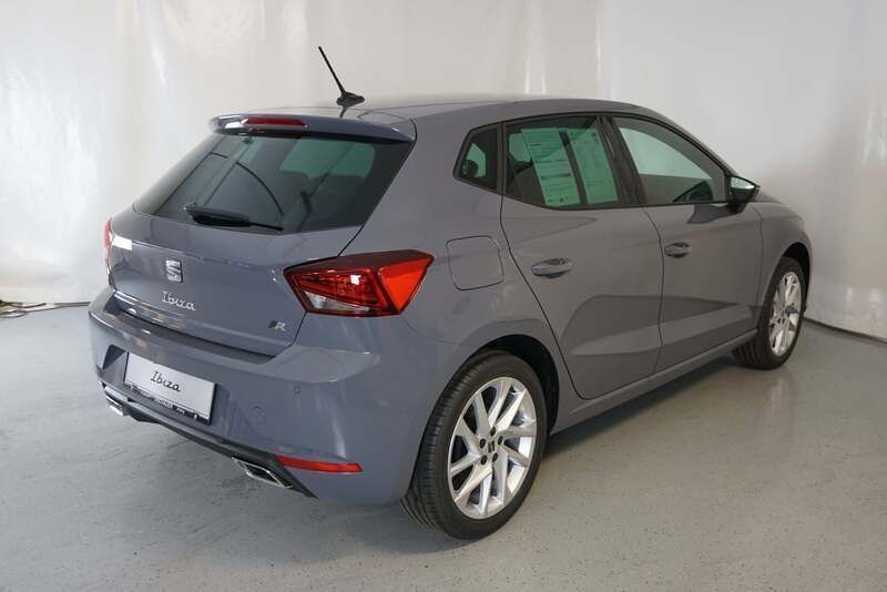 Neu Seat Ibiza FR 95 PS (69 kW) 2025 Hellgrau  normal
