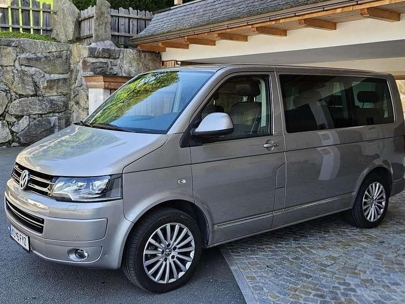 Silber Gebraucht 2012 VW Multivan Match Van | € 23.900 - Bild 1/4