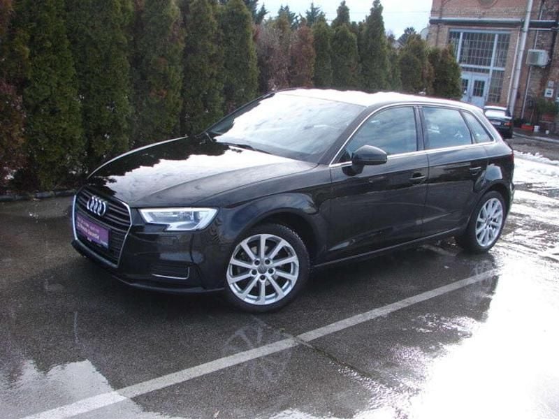 Gebraucht Audi A3 Design 116 PS (85 kW) 2017 Schwarz Limousine