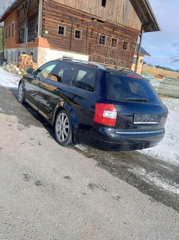 Gebraucht Audi A4 S-Line 131 PS (96 kW) 2003 Schwarz Kombi