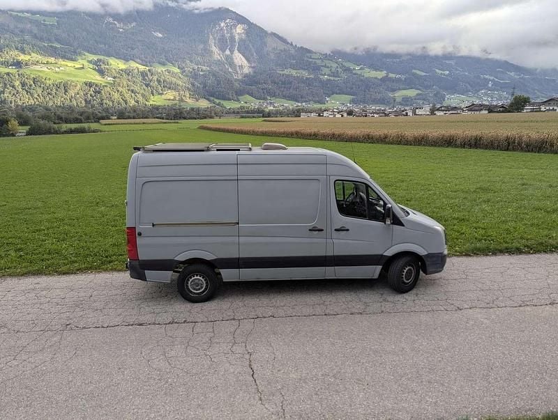 Gebraucht VW Crafter 143 PS (105 kW) 2013 Grau Van