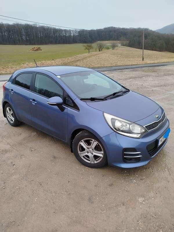 Gebraucht Kia Rio 84 PS (61 kW) 2016 Blau Kleinwagen