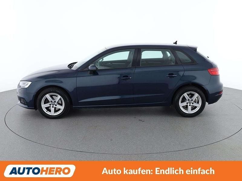 Gebraucht Audi A3 116 PS (85 kW) 2019 Blau Kleinwagen