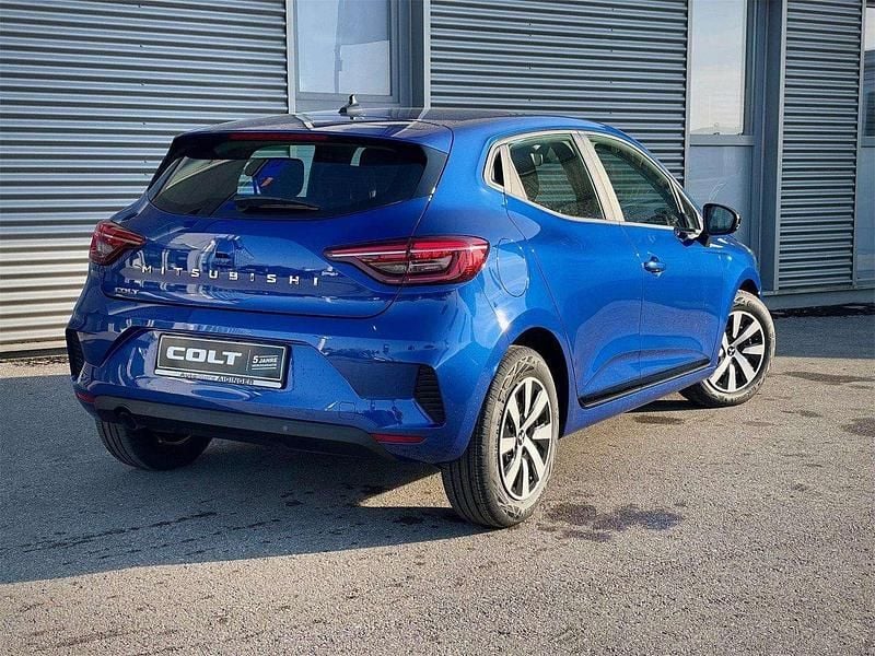 Neu Mitsubishi Colt Invite 67 PS (49 kW) 2025 Blau Limousine