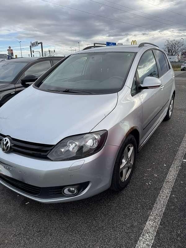 Gebraucht VW Golf VI 90 PS (66 kW) 2010 Kleinwagen