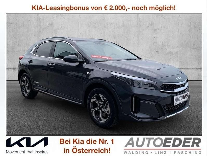 Grau Gebraucht 2025 Kia XCeed Silver SUV | € 24.480 (Guter Preis) - Bild 1/4