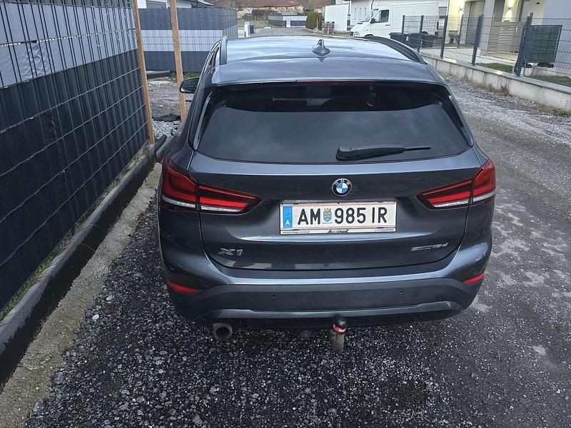 Gebraucht BMW X1 116 PS (85 kW) 2019 Grau SUV