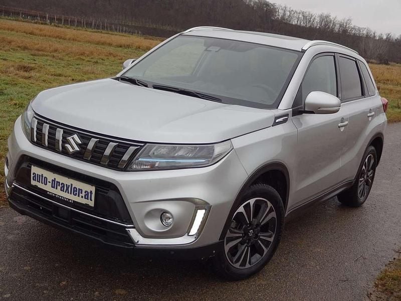 Gebraucht Suzuki Vitara 102 PS (75 kW) 2022 Silber SUV