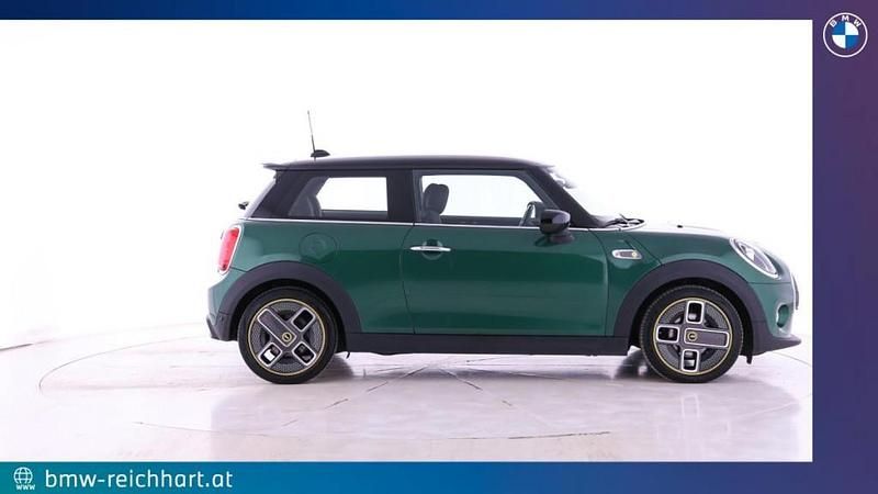 Gebraucht Mini Cooper SE 135 kW (184 PS) 2020 British racing green iv Kleinwagen