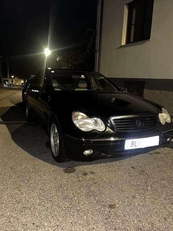 Gebraucht 2000 Mercedes C270 Elegance Limousine | € 3.700 - Bild 1/4