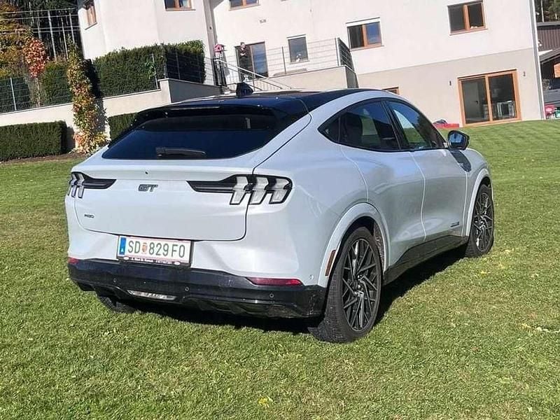 Gebraucht Ford Mustang Mach-E GT 358 kW (487 PS) 2022 Weiß SUV