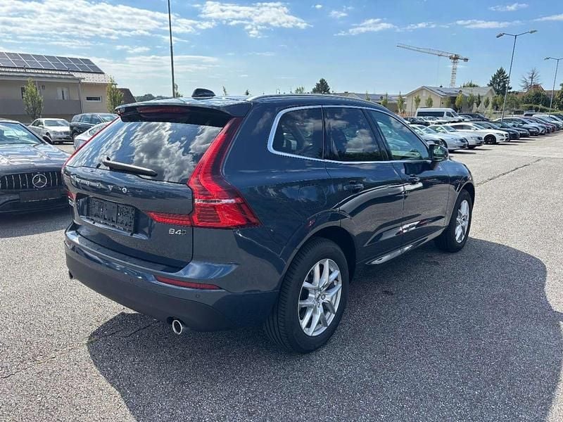Gebraucht Volvo XC60 Momentum 197 PS (144 kW) 2019 Blau SUV