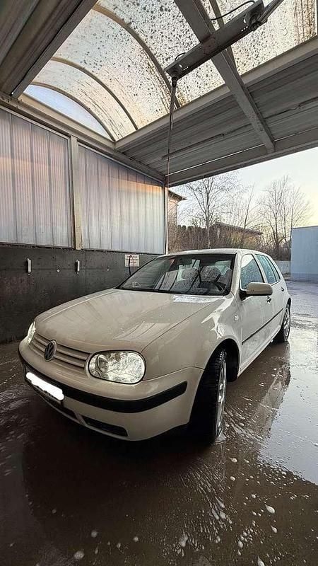 Gebraucht VW Golf IV 90 PS (66 kW) 2003 Kleinwagen
