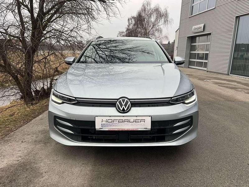 Gebraucht VW Golf VIII Business 116 PS (85 kW) 2025 Silber Kombi