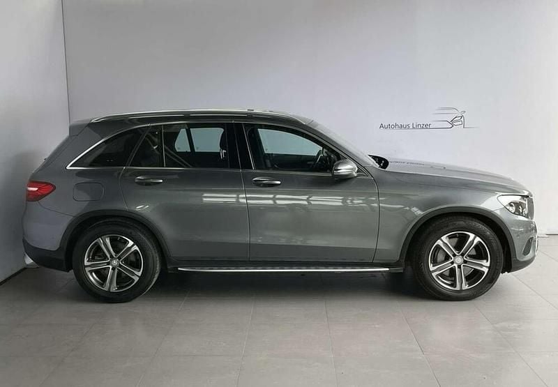 Gebraucht Mercedes GLC250 204 PS (150 kW) 2016 Grau SUV