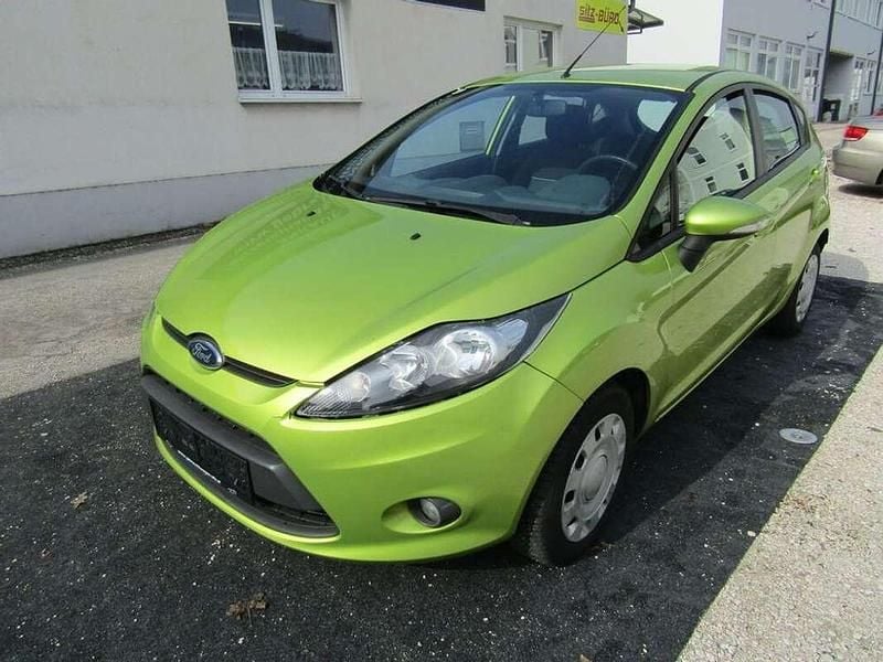 Gebraucht Ford Fiesta Trend 60 PS (44 kW) 2010 Grün Kleinwagen