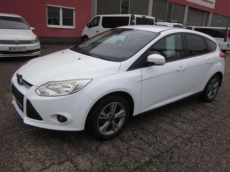Gebraucht Ford Focus 86 PS (63 kW) 2014 Weiß Limousine