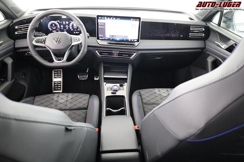 Neu VW Tiguan Style 193 PS (141 kW) 2025 Cipressino grün metallic SUV