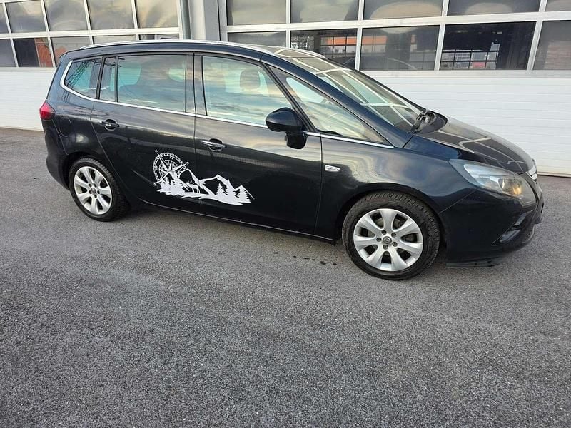 Gebraucht Opel Zafira Tourer 131 PS (96 kW) 2012 Van / Kleinbus