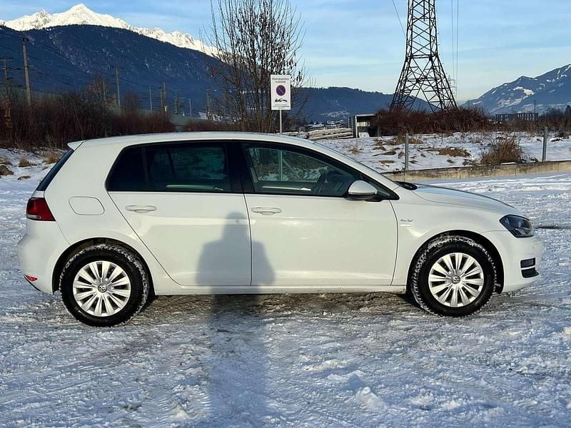 Gebraucht VW Golf VII 86 PS (63 kW) 2014 Weiß Kleinwagen