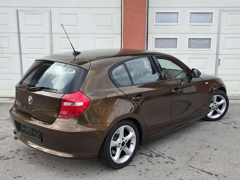 Gebraucht BMW 118 143 PS (105 kW) 2010 Braun Kleinwagen