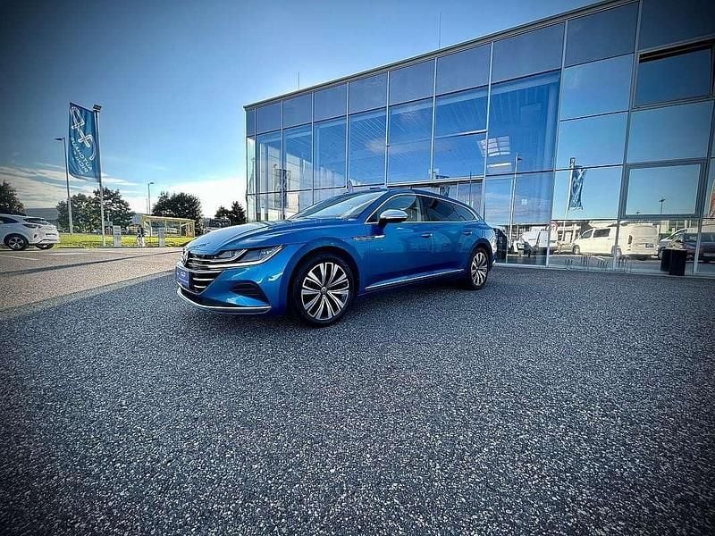 Gebraucht VW Arteon Elegance 156 PS (114 kW) 2021 Blau Kombi