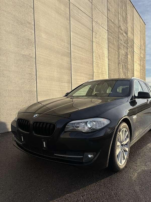 Gebraucht BMW 525 204 PS (150 kW) 2011 Kombi