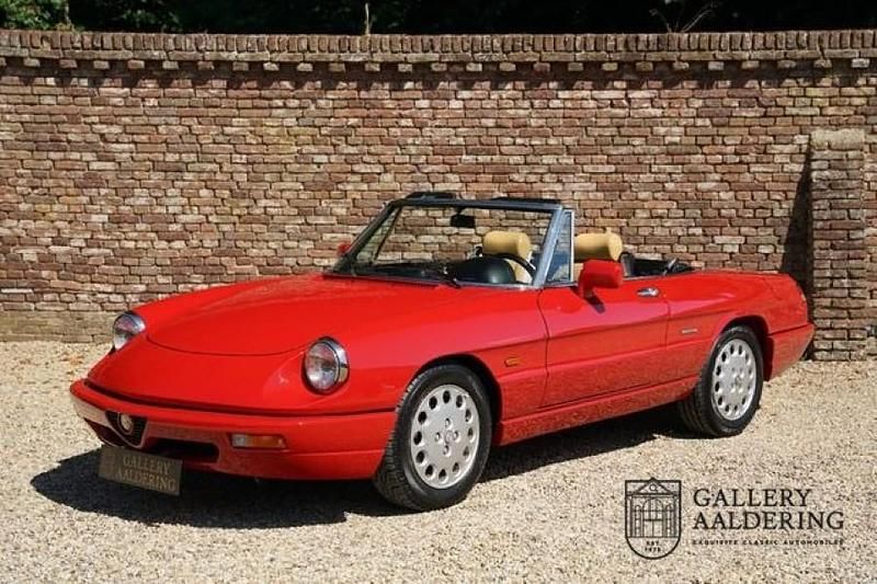 Gebraucht Alfa Romeo Spider 126 PS (92 kW) 1991 Rot Cabrio