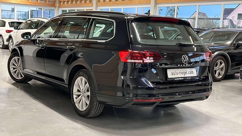 Gebraucht VW Passat Business 200 PS (147 kW) 2022 Schwarz Kombi