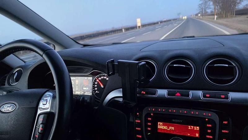 Gebraucht Ford Galaxy Titanium 140 PS (102 kW) 2012 Schwarz Van / Kleinbus