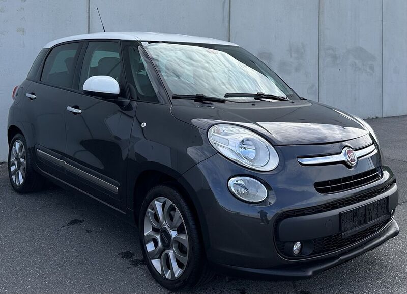 Weiß Gebraucht 2013 Fiat 500L Van / Kleinbus | € 6.690 (Fairer Preis) - Bild 1/4