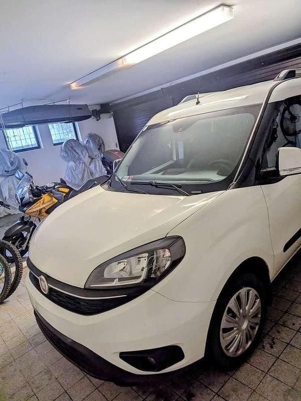 Gebraucht Fiat Doblò Lounge 120 PS (88 kW) 2019 Van / Kleinbus