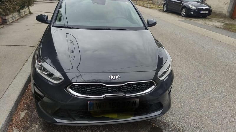 Gebraucht 2021 Kia Ceed Sportswagon Silver Kombi | € 19.000 (Fairer Preis) - Bild 1/4