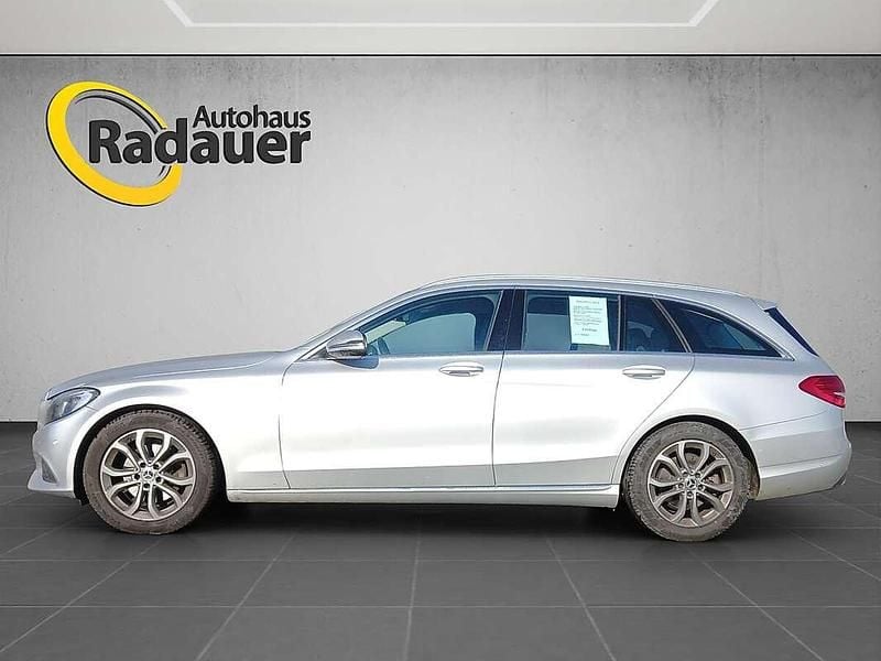 Gebraucht Mercedes 220 170 PS (125 kW) 2018 Grau Kombi