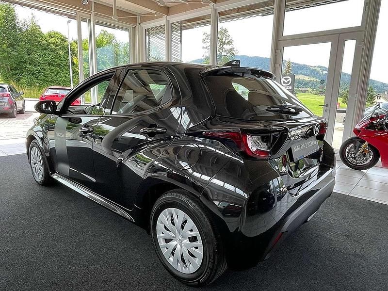 Neu Mazda 2 Prime-Line 116 PS (85 kW) 2025 Schwarz Limousine