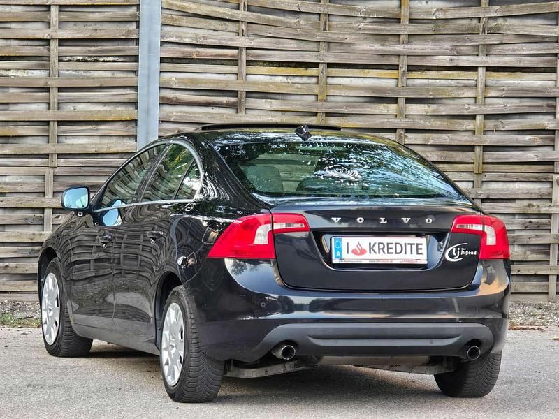 Gebraucht Volvo S60 Summum 205 PS (150 kW) 2011 Schwarz Limousine
