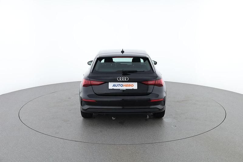 Gebraucht Audi A3 Sportback 110 PS (80 kW) 2022 Schwarz Kleinwagen