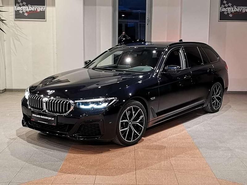 Schwarz Gebraucht 2022 BMW 530 Shadowline Kombi | € 31.999 (Superpreis) - Bild 1/4