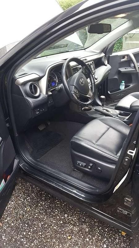 Gebraucht Toyota RAV4 Executive 151 PS (111 kW) 2013 Schwarz SUV