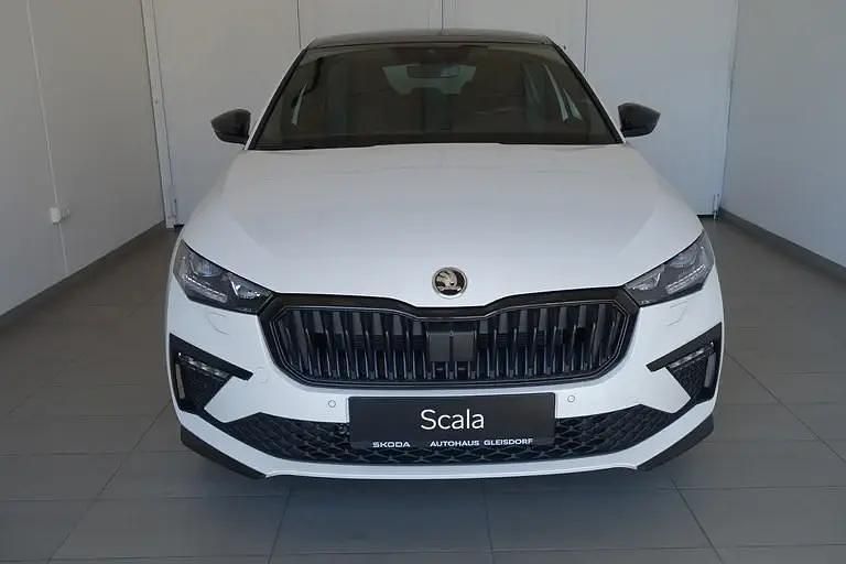 Neu Skoda Scala Monte Carlo 116 PS (85 kW) 2025 Weiss  normal Kleinwagen