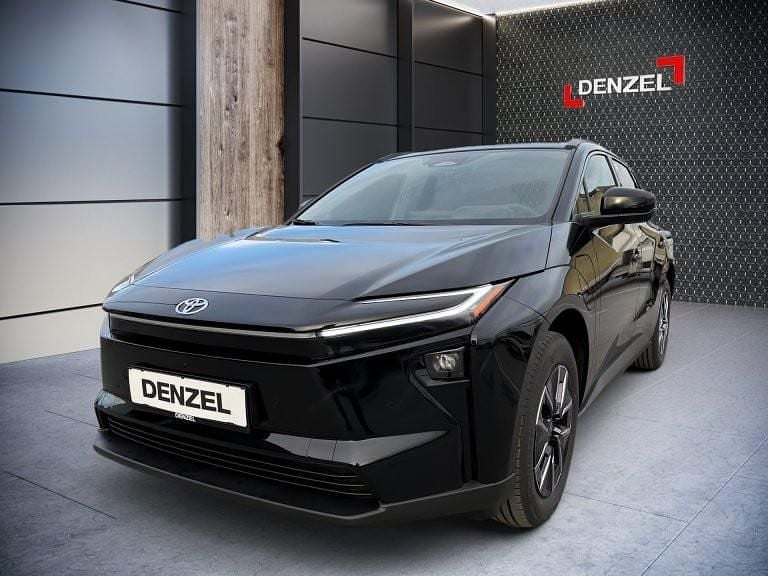 Neu Toyota bZ4X Active 252 kW (343 PS) 2026 Attitude black SUV