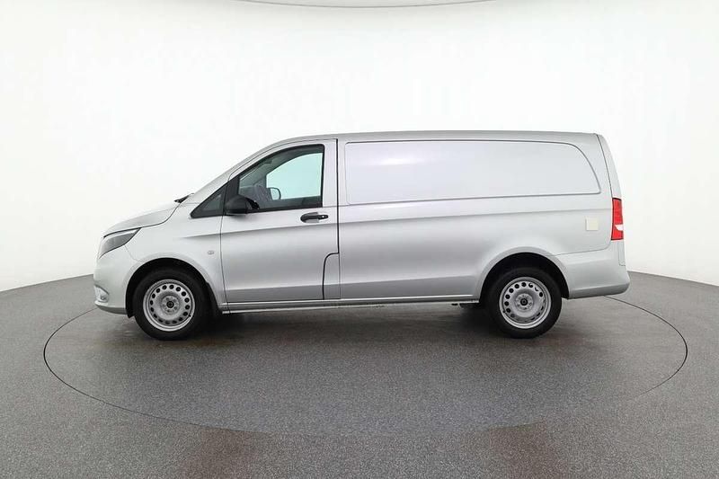 Gebraucht Mercedes Vito 163 PS (119 kW) 2021 Silber Van