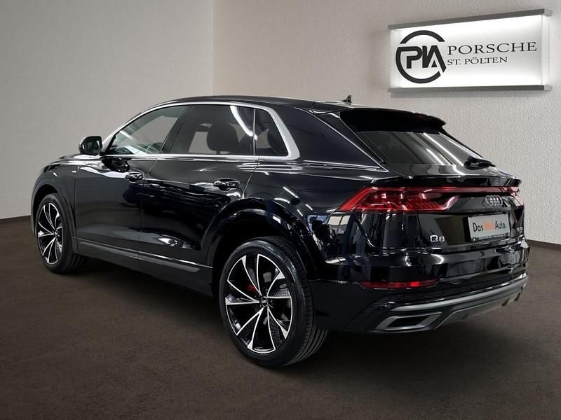 Gebraucht Audi Q8 Ambiente 286 PS (210 kW) 2019 Schwarz  metallic SUV