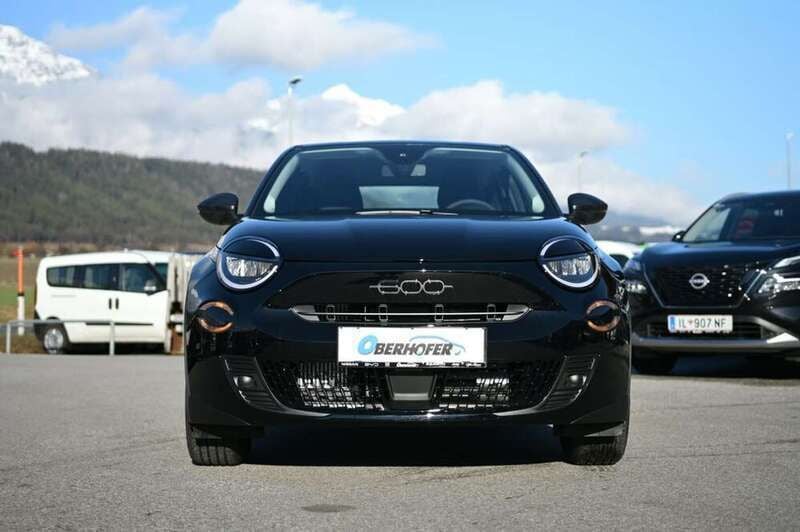 Gebraucht Fiat 600 La Prima 110 PS (80 kW) 2024 Schwarz SUV