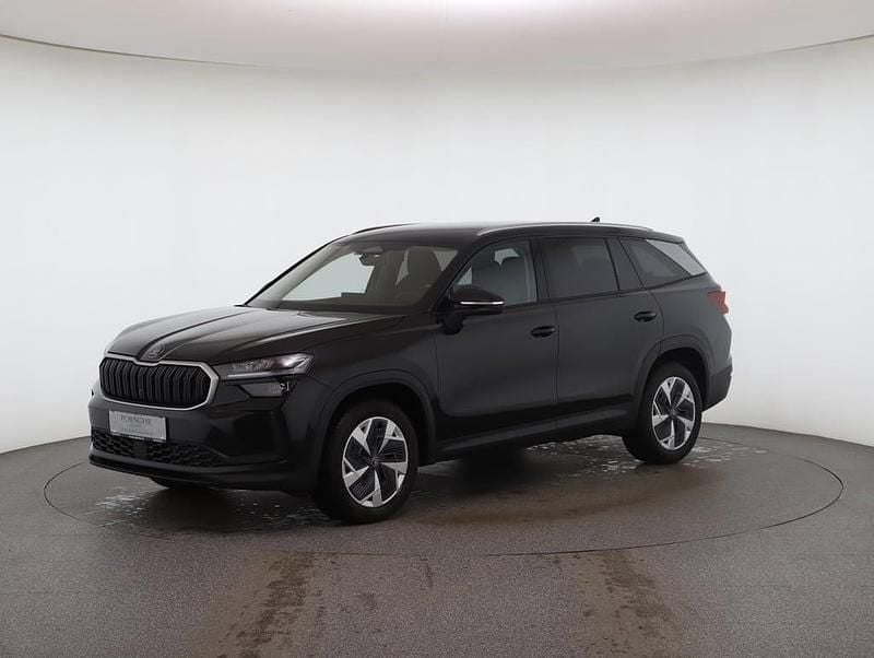 Schwarz metallicperleffektno Gebraucht 2025 Skoda Kodiaq Selection SUV | € 56.450 (Superpreis) - Bild 1/4