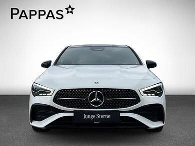 Gebraucht Mercedes CLA200 Shooting Brake AMG line 163 PS (119 kW) 2024 Weiß Kombi
