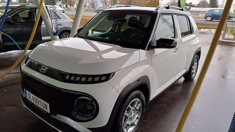 Gebraucht Hyundai Inster Trend 83 kW (114 PS) 2025 Weiß Kleinwagen