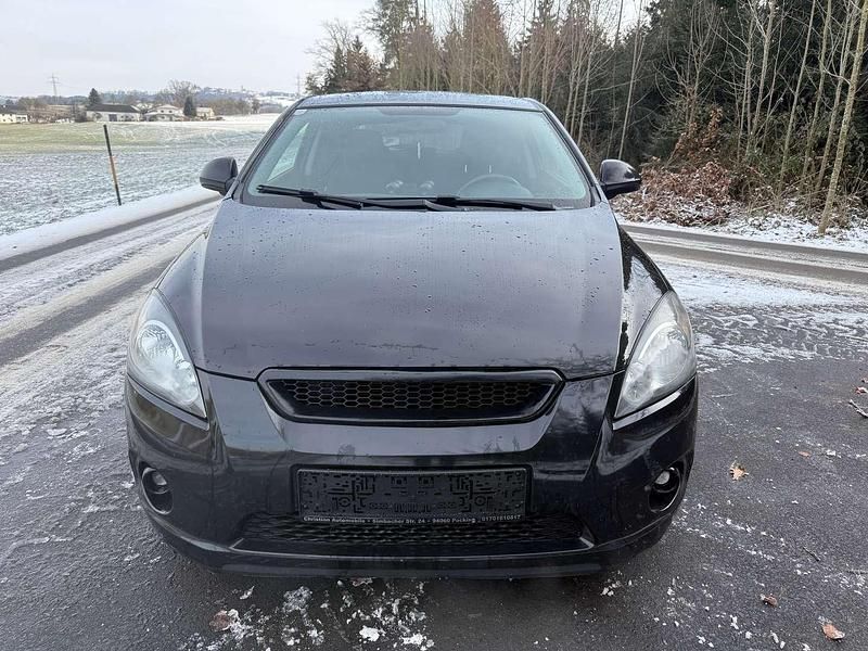 Gebraucht Kia Ceed 116 PS (85 kW) 2009 Schwarz Kleinwagen